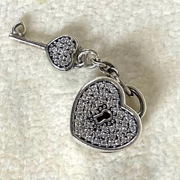 Retired Pandora Lock of Love Charm ❤ - Picture 1 of 8